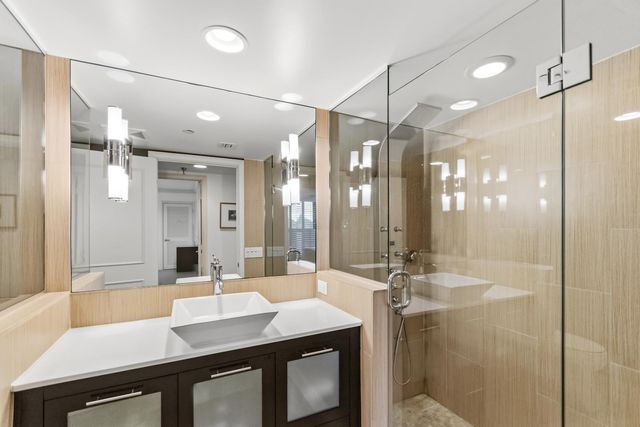 115 Lakeshore Drive 448, North Palm Beach, FL 33408