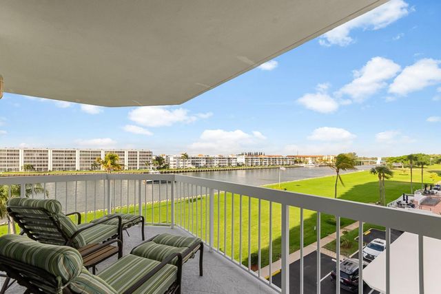 115 Lakeshore Drive 448, North Palm Beach, FL 33408