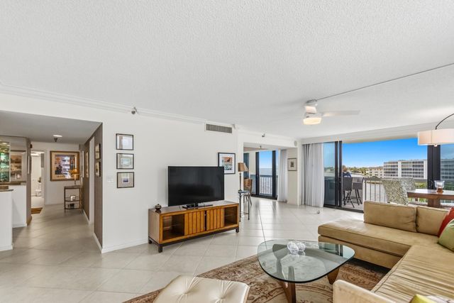 115 Lakeshore Drive 448, North Palm Beach, FL 33408