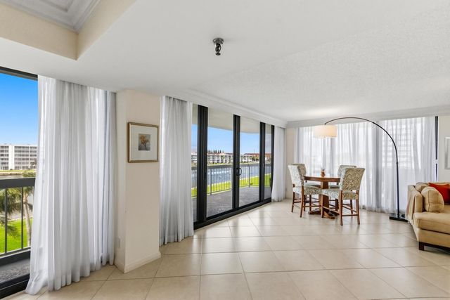 115 Lakeshore Drive 448, North Palm Beach, FL 33408