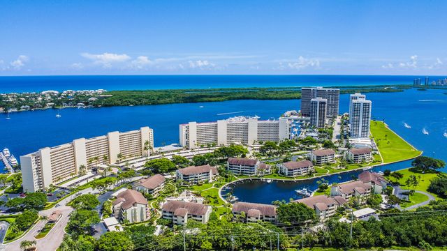 115 Lakeshore Drive 448, North Palm Beach, FL 33408