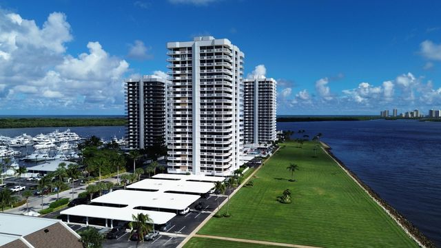 115 Lakeshore Drive 448, North Palm Beach, FL 33408