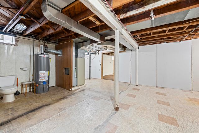 22844 Oakwood Avenue, Eastpointe, MI 48021