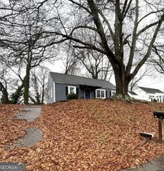 540 Hamilton E Holmes Drive NW, Atlanta, GA 30318