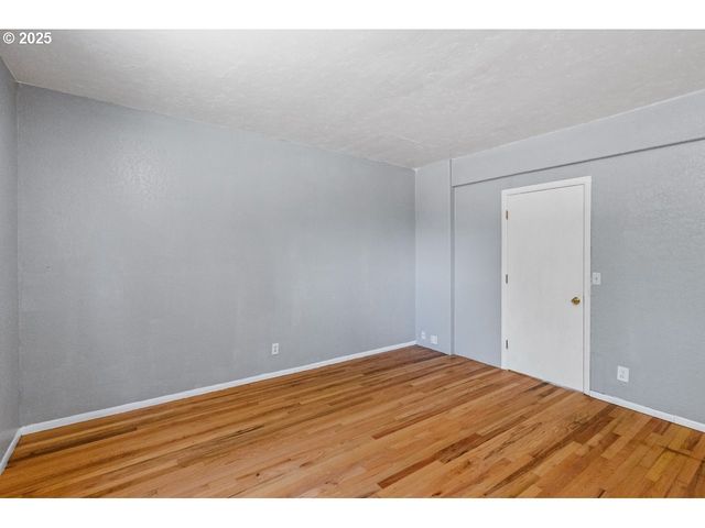 1482 Nw FAIRMOUNT St, Roseburg, OR 97470