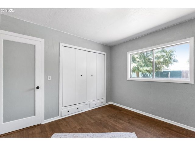 1482 Nw FAIRMOUNT St, Roseburg, OR 97470