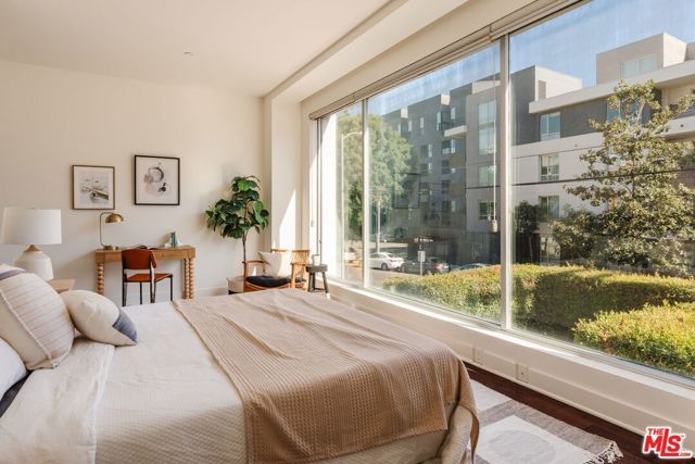 6735 Yucca Street 209, Los Angeles, CA 90028