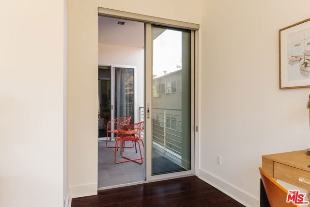 6735 Yucca Street 209, Los Angeles, CA 90028