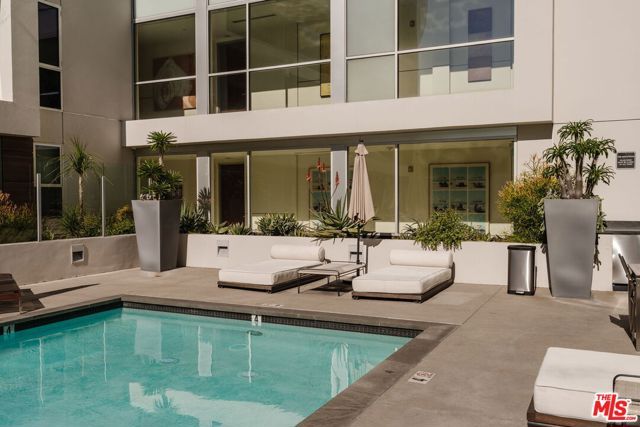 6735 Yucca Street 209, Los Angeles, CA 90028