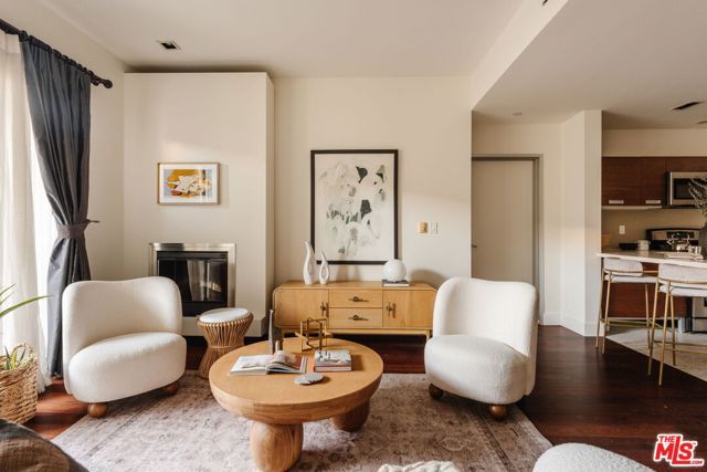 6735 Yucca Street 209, Los Angeles, CA 90028