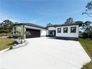 2915 49th Street W, Lehigh Acres, FL 33971