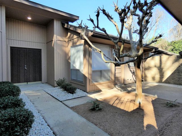 606 Golfview Drive, Richmond, TX 77469