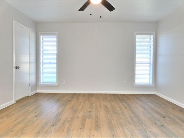 606 Golfview Drive, Richmond, TX 77469