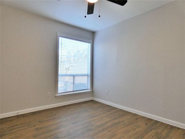 606 Golfview Drive, Richmond, TX 77469