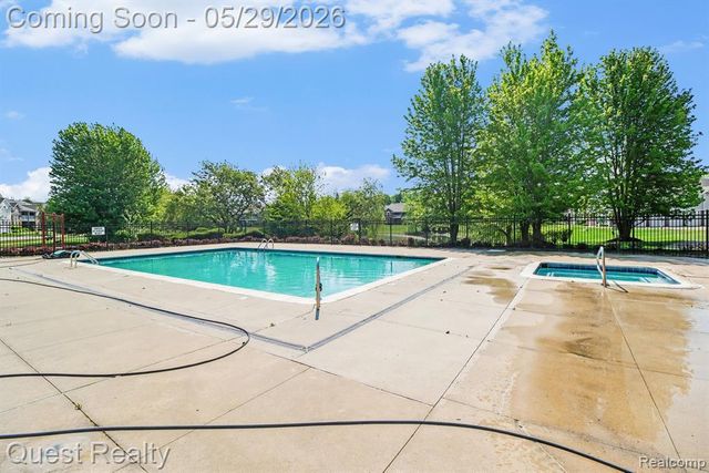 16839 Dover Drive 140, Northville, MI 48168