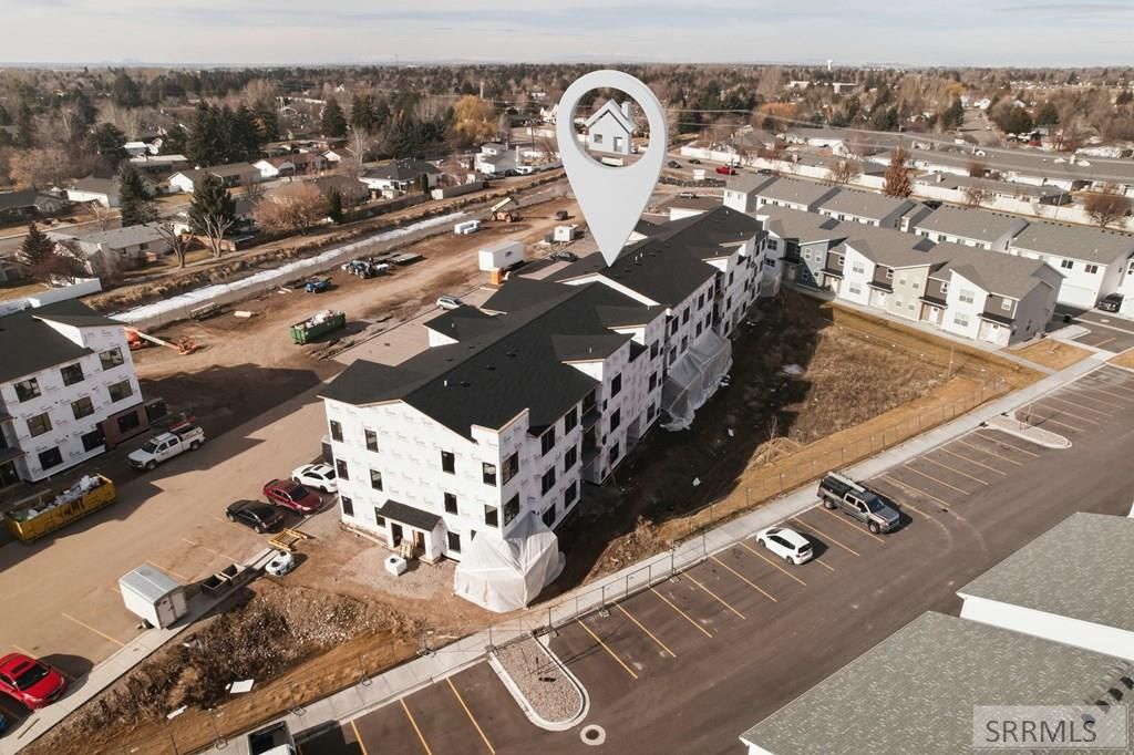 Image 15 of property listing at 796 E Sunnyside Road # 303, Idaho Falls, ID 83401