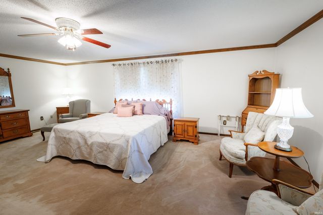 3165 Hazelwood Drive, Vincennes, IN 47591