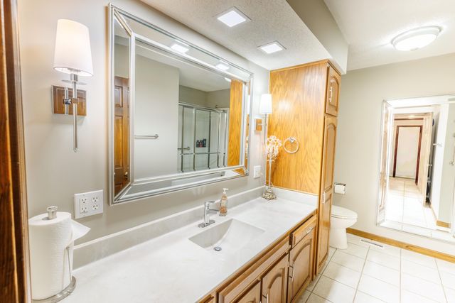 3165 Hazelwood Drive, Vincennes, IN 47591