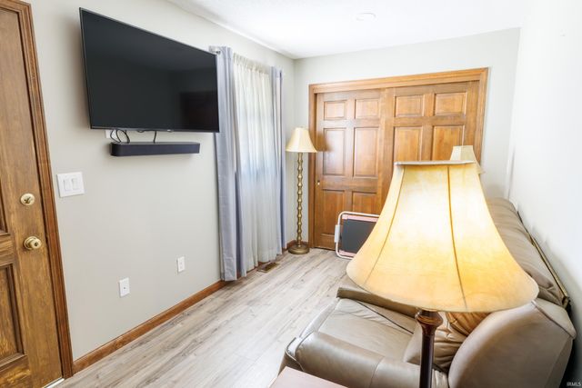 3165 Hazelwood Drive, Vincennes, IN 47591