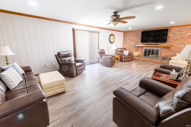 3165 Hazelwood Drive, Vincennes, IN 47591