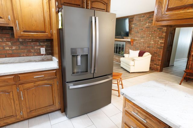 3165 Hazelwood Drive, Vincennes, IN 47591