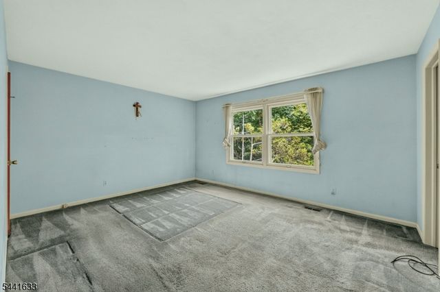 22 Forest Ln, Ewing Twp., NJ 08628