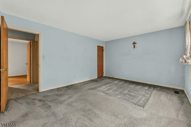 22 Forest Ln, Ewing Twp., NJ 08628