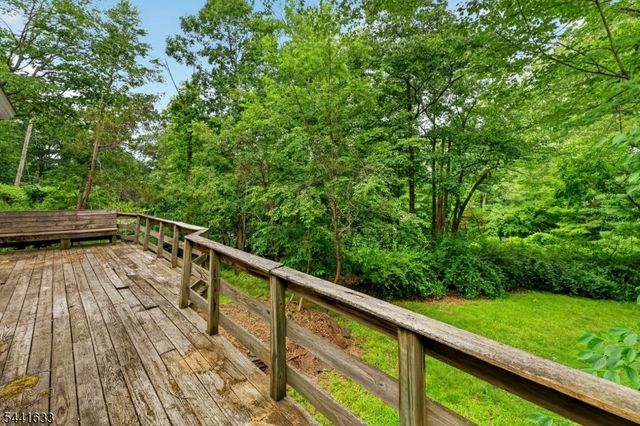 22 Forest Ln, Ewing Twp., NJ 08628