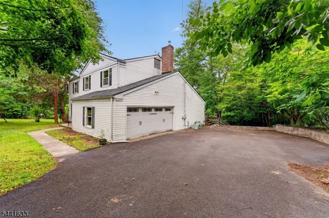 22 Forest Ln, Ewing Twp., NJ 08628
