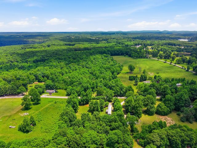 269 Moonlight Trl, Sparta, TN 38583
