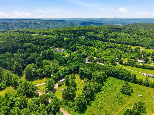269 Moonlight Trl, Sparta, TN 38583