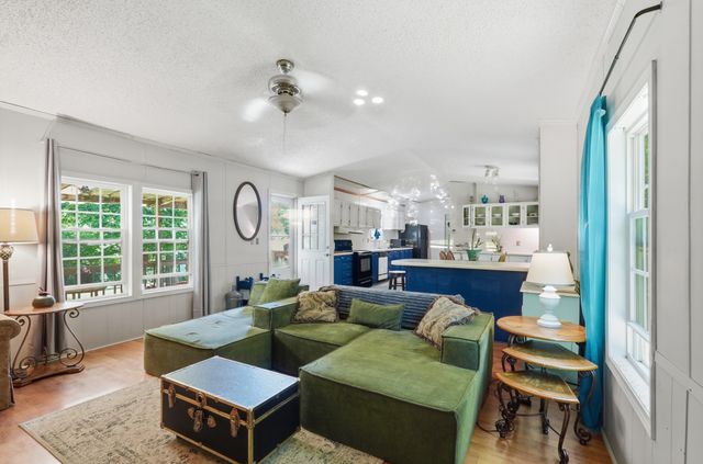 269 Moonlight Trl, Sparta, TN 38583