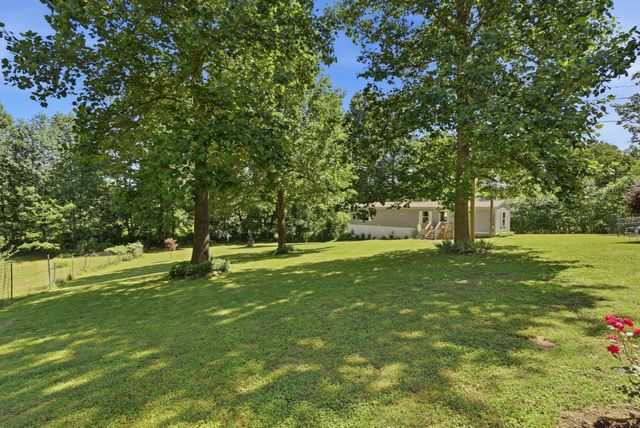 269 Moonlight Trl, Sparta, TN 38583