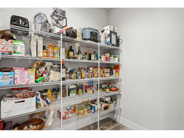 41470 METOLIUS Ave, Sandy, OR 97055