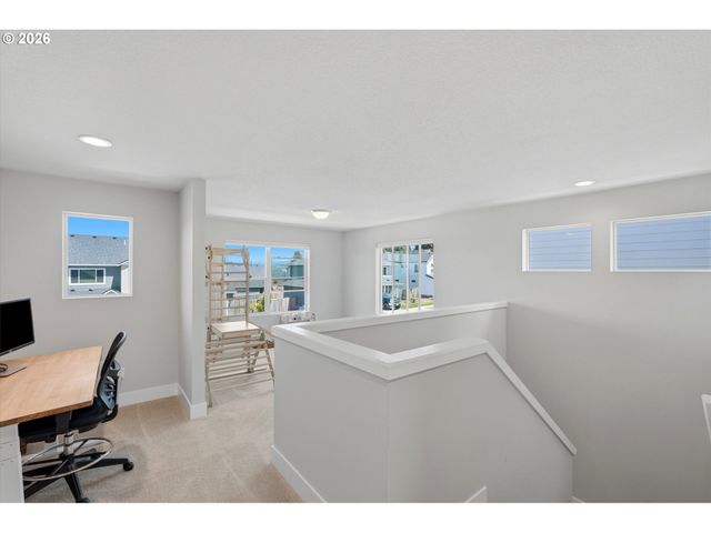 41470 METOLIUS Ave, Sandy, OR 97055