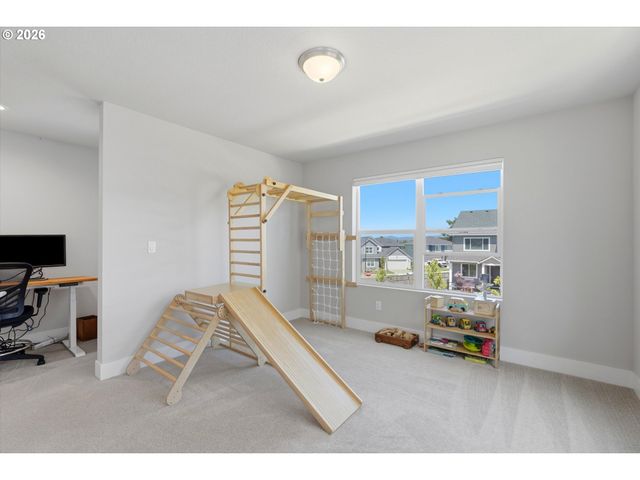 41470 METOLIUS Ave, Sandy, OR 97055