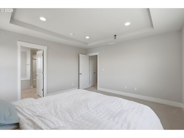 41470 METOLIUS Ave, Sandy, OR 97055