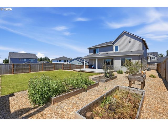 41470 METOLIUS Ave, Sandy, OR 97055