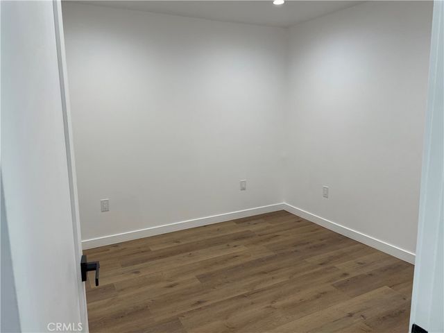565 N Mariposa B, Los Angeles, CA 90004