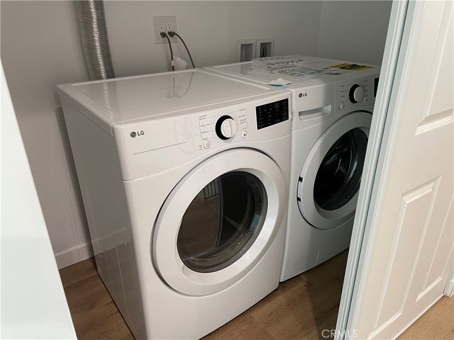 565 N Mariposa B, Los Angeles, CA 90004