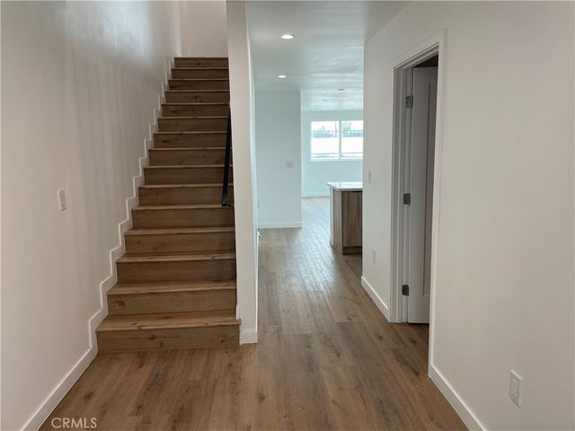 565 N Mariposa B, Los Angeles, CA 90004