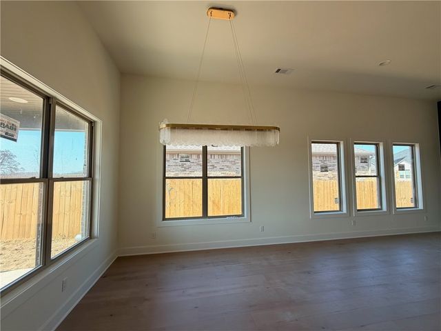 6909 SW Basswood Avenue, Bentonville, AR 72713