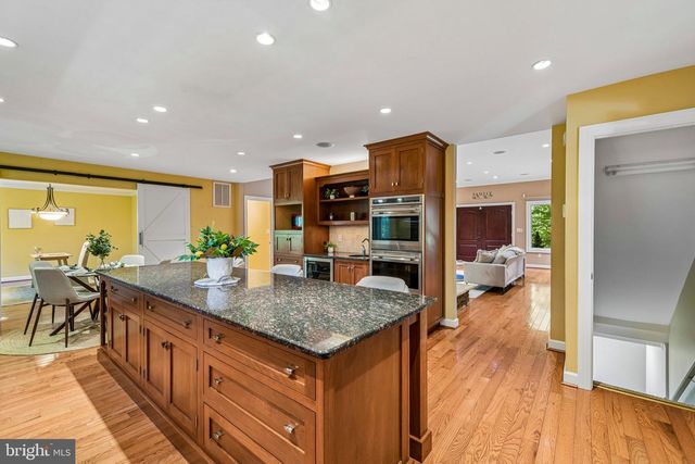 10060 HARMONY HILL LN, La Plata, MD 20646