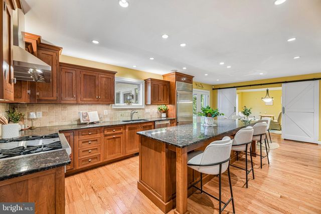 10060 HARMONY HILL LN, La Plata, MD 20646