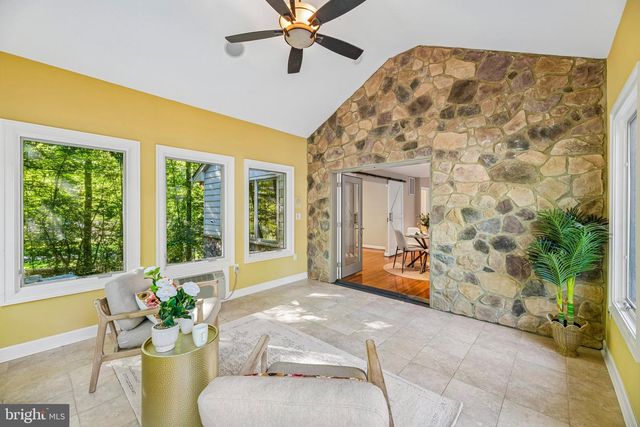 10060 HARMONY HILL LN, La Plata, MD 20646