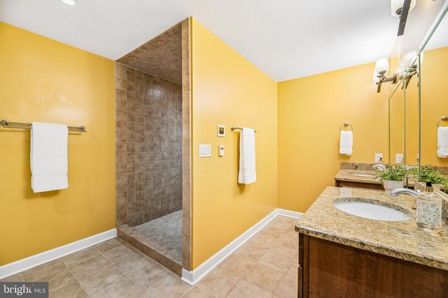 10060 HARMONY HILL LN, La Plata, MD 20646