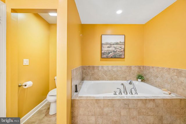 10060 HARMONY HILL LN, La Plata, MD 20646