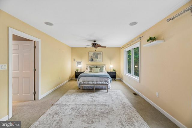 10060 HARMONY HILL LN, La Plata, MD 20646