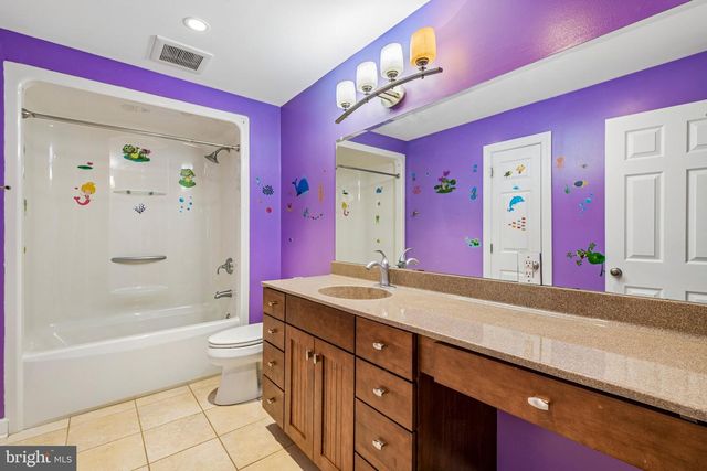 10060 HARMONY HILL LN, La Plata, MD 20646