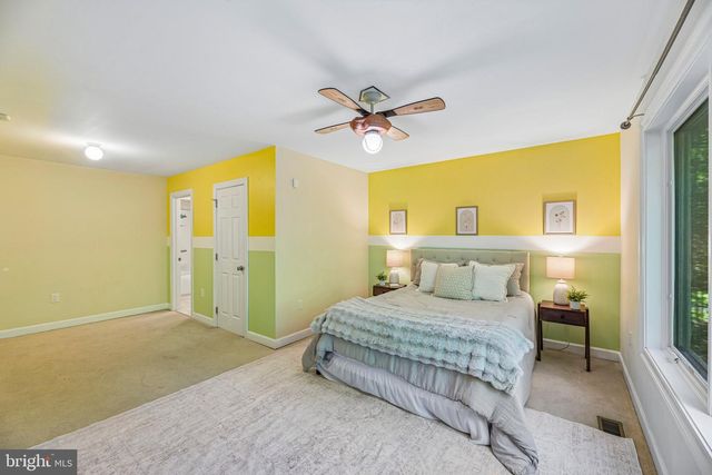 10060 HARMONY HILL LN, La Plata, MD 20646
